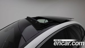 Mercedes-Benz E-Class E350e 4MATIC 2025 года из Южной Кореи