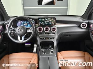 Mercedes-Benz GLC-Class GLC300 4MATIC Coupe 2023 года из Южной Кореи