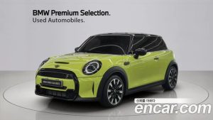 Mini Cooper CLASSIC 2023 года из Южной Кореи