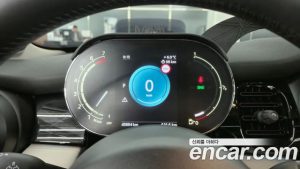 Mini Cooper CLASSIC 2023 года из Южной Кореи