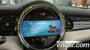 Mini Cooper CLASSIC 2023 года из Южной Кореи