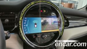 Mini Cooper CLASSIC 2023 года из Южной Кореи