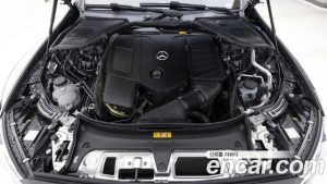 Mercedes-Benz E-Class E300 4MATIC Exclusive 2024 года из Южной Кореи