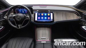 Mercedes-Benz E-Class E300 4MATIC Exclusive 2024 года из Южной Кореи