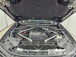 BMW X7 xDrive 40i Design Pure Excellence 6 2024 года из Южной Кореи
