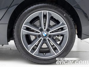 BMW 1-Series 120i Sport 2023 года из Южной Кореи