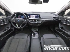 BMW 1-Series 120i Sport 2023 года из Южной Кореи