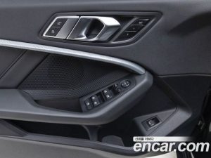 BMW 1-Series 120i Sport 2023 года из Южной Кореи
