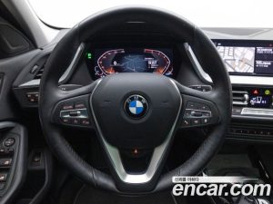 BMW 1-Series 120i Sport 2023 года из Южной Кореи
