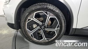 Renault-KoreaSamsung QM6 2.0 GDe Premiere 2WD 2024 года из Южной Кореи