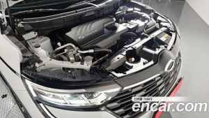 Renault-KoreaSamsung QM6 2.0 GDe Premiere 2WD 2024 года из Южной Кореи