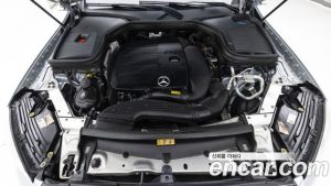 Mercedes-Benz GLC-Class GLC300 4MATIC Coupe 2023 года из Южной Кореи