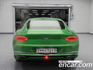 Bentley Continental 4.0 GT 2022 года из Южной Кореи