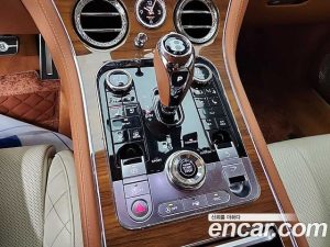 Bentley Continental 4.0 GT 2022 года из Южной Кореи