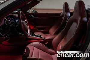 Porsche 911 CARRERA 4 GTS Cabriolet 2024 года из Южной Кореи