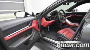 Porsche Taycan 4S 2025 года из Южной Кореи