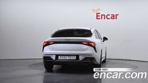 Kia K5 2.0 2024 года из Южной Кореи
