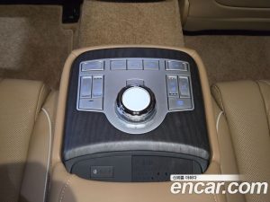 Genesis G80 Бензин 3.5 Turbo AWD 2025 года из Южной Кореи