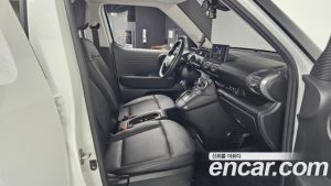Hyundai Casper D ESSENTIAL Light 2024 года из Южной Кореи