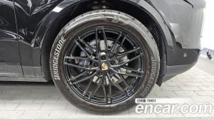 Porsche Cayenne 3.0 Coupe 2024 года из Южной Кореи