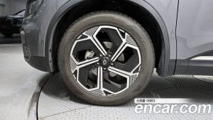 Renault-KoreaSamsung QM6 2.0 GDe RE 2WD 2025 года из Южной Кореи