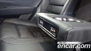 Renault-KoreaSamsung QM6 2.0 GDe RE 2WD 2025 года из Южной Кореи