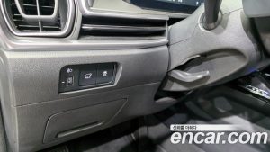 Kia Sorento Бензин 2.5T 2WD 2024 года из Южной Кореи