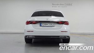 Mercedes-Benz E-Class E300 4MATIC Exclusive 2024 года из Южной Кореи