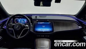 Mercedes-Benz E-Class E300 4MATIC Exclusive 2024 года из Южной Кореи