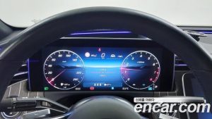 Mercedes-Benz E-Class E300 4MATIC Exclusive 2024 года из Южной Кореи