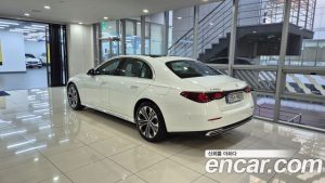 Mercedes-Benz E-Class E350e 4MATIC 2025 года из Южной Кореи