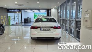 Mercedes-Benz E-Class E350e 4MATIC 2025 года из Южной Кореи