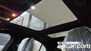 Mercedes-Benz E-Class E350e 4MATIC 2025 года из Южной Кореи
