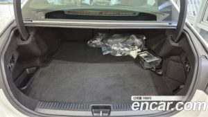 Mercedes-Benz E-Class E350e 4MATIC 2025 года из Южной Кореи