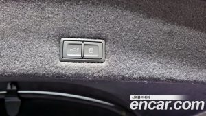 Lamborghini Urus 4.0 V8 SE 2025 года из Южной Кореи