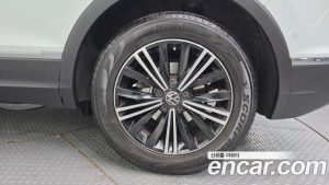 Volkswagen Tiguan 2.0 TDI Premium 2022 года из Южной Кореи