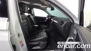 Volkswagen Tiguan 2.0 TDI Premium 2022 года из Южной Кореи
