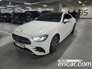 Mercedes-Benz E-Class E300d 4MATIC Coupe 2023 года из Южной Кореи
