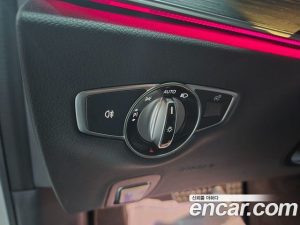 Mercedes-Benz E-Class E300d 4MATIC Coupe 2023 года из Южной Кореи