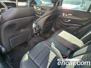 Mercedes-Benz E-Class E220d 4MATIC AMG Line 2023 года из Южной Кореи