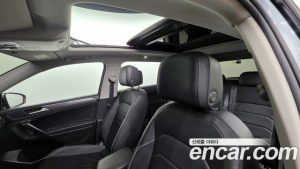 Volkswagen Tiguan 2.0 TSI Prestige 2022 года из Южной Кореи