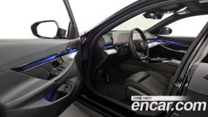 BMW 5-Series 520i M Sport 2025 года из Южной Кореи