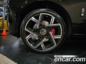 Rolls-Royce Cullinan 6.7 V12 Black Badge 2025 года из Южной Кореи