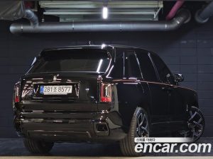 Rolls-Royce Cullinan 6.7 V12 Black Badge 2025 года из Южной Кореи