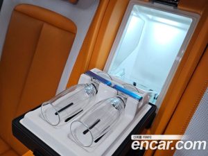 Rolls-Royce Cullinan 6.7 V12 Black Badge 2025 года из Южной Кореи