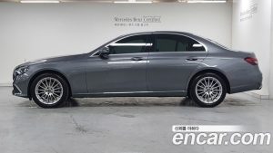 Mercedes-Benz E-Class E250 AMG Line 2023 года из Южной Кореи