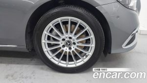 Mercedes-Benz E-Class E250 AMG Line 2023 года из Южной Кореи