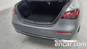 Mercedes-Benz E-Class E250 AMG Line 2023 года из Южной Кореи