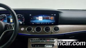 Mercedes-Benz E-Class E250 AMG Line 2023 года из Южной Кореи