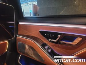 Mercedes-Benz S-Class Maybach S680 4MATIC 2023 года из Южной Кореи